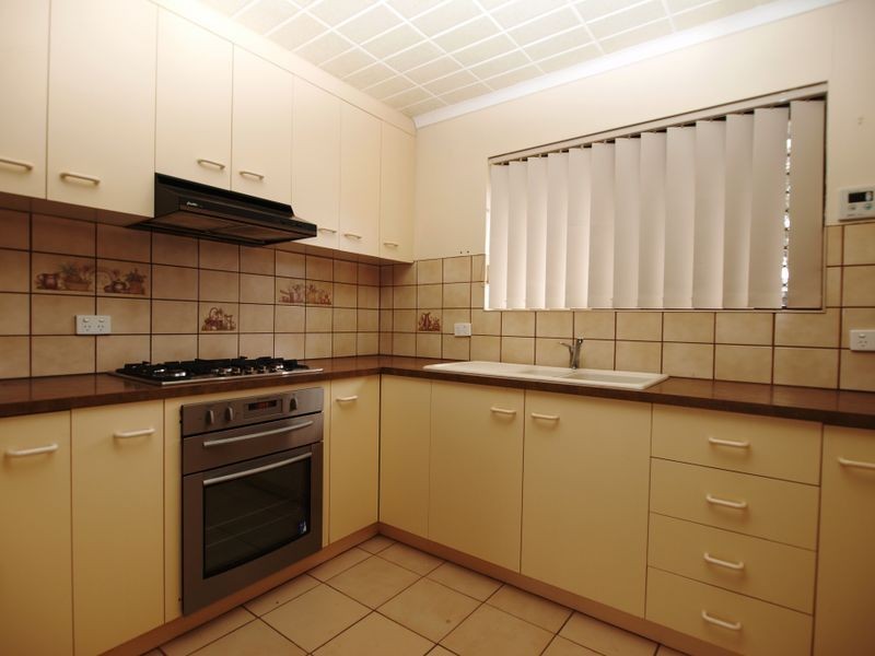 27 Grant Ave, Salisbury Downs SA 5108