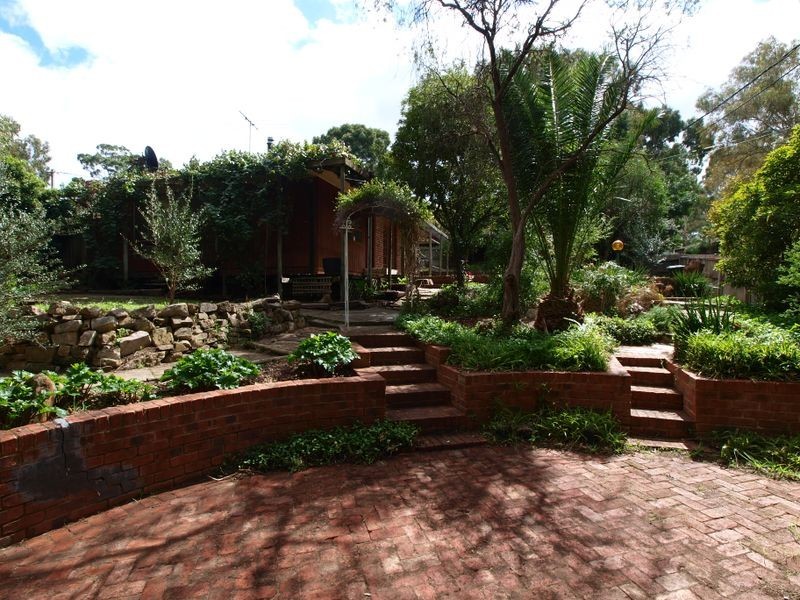 90 Valley View Drive, Highbury SA 5089