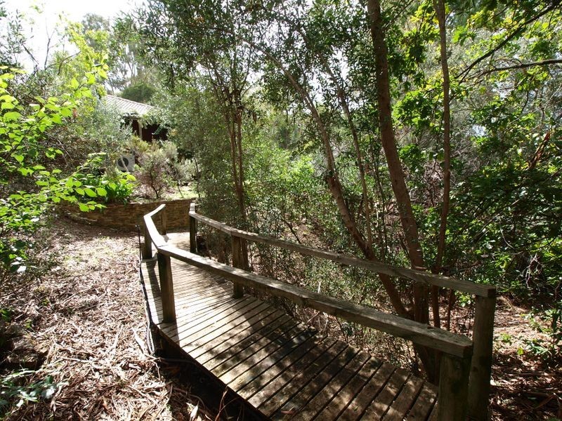 90 Valley View Drive, Highbury SA 5089