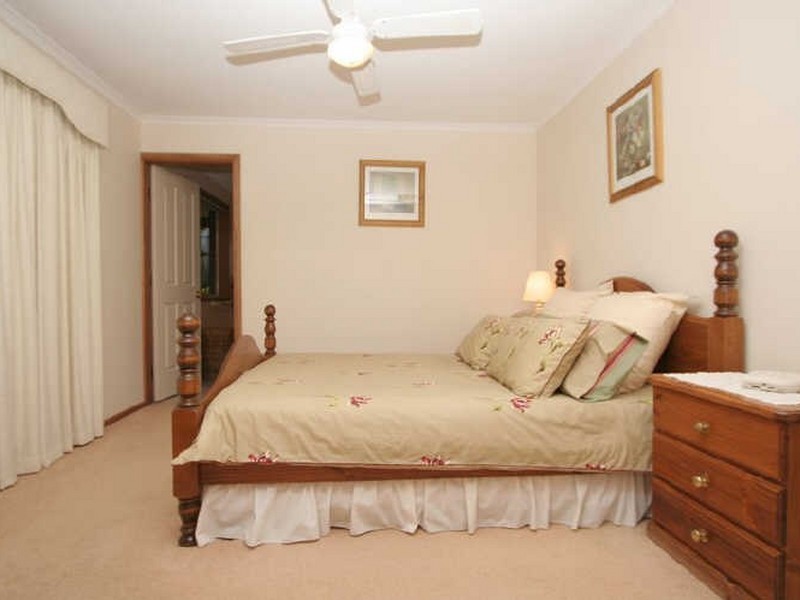 8 Marlborough Close, Hillbank SA 5112
