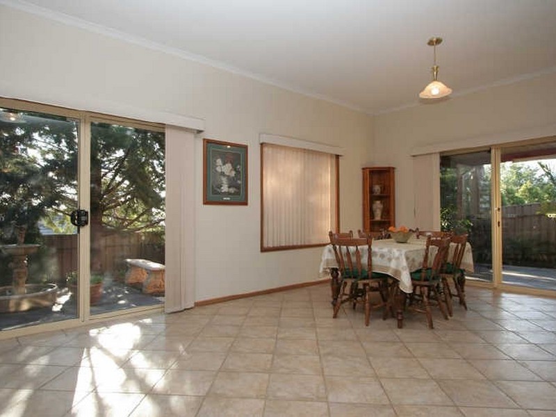 8 Marlborough Close, Hillbank SA 5112