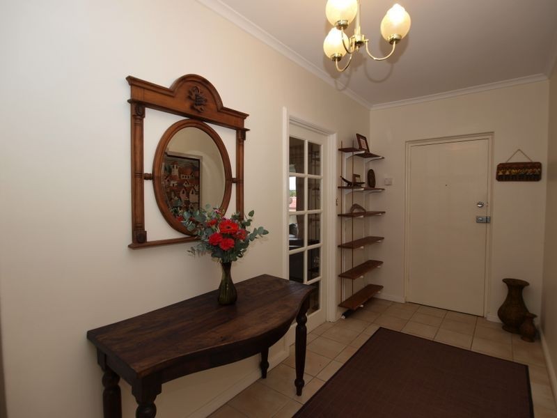 12 Dene Rd, Highbury SA 5089