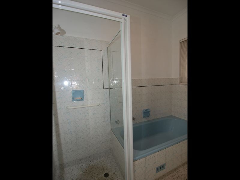 12 Dene Rd, Highbury SA 5089