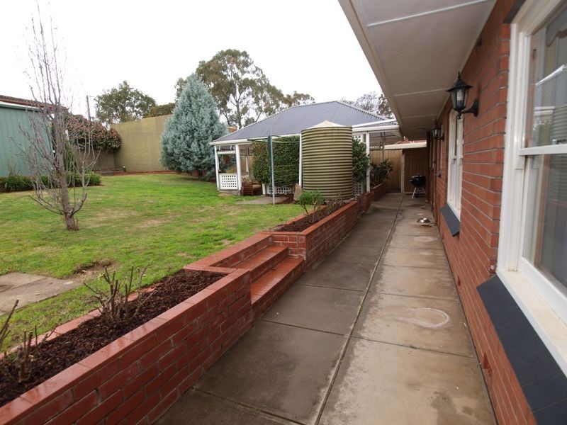 12 Dene Rd, Highbury SA 5089