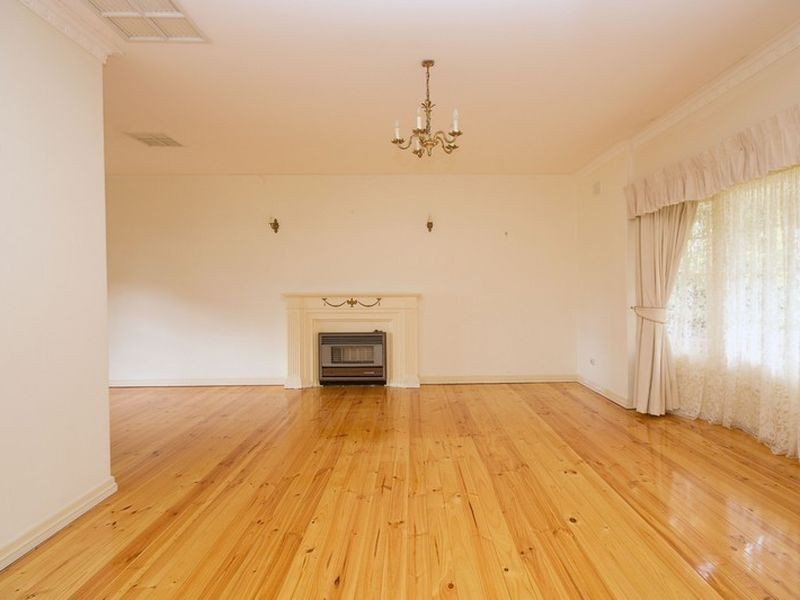 14 Nunyah Drive, Banksia Park SA 5091