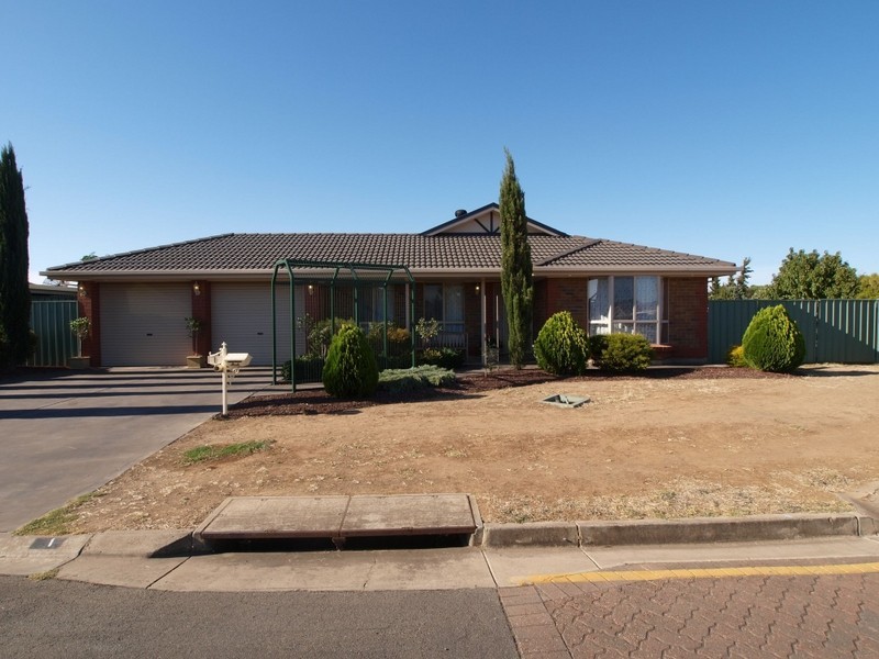 1 Lakeside Drive, Paralowie SA 5108