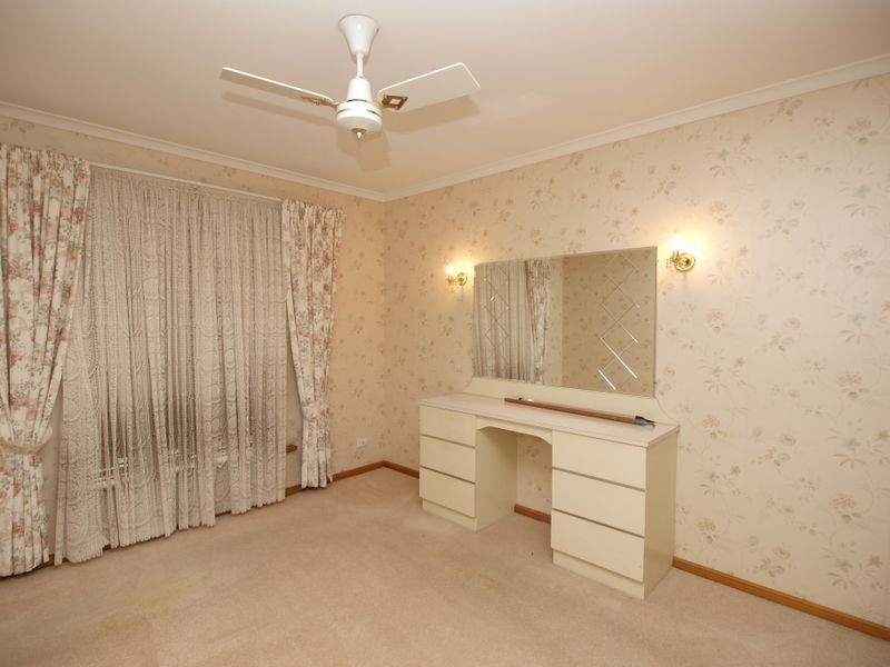 6A Storey Cres, St Agnes SA 5097