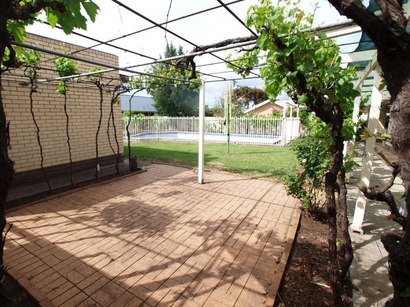 843 Grand Junction Rd, Valley View SA 5093