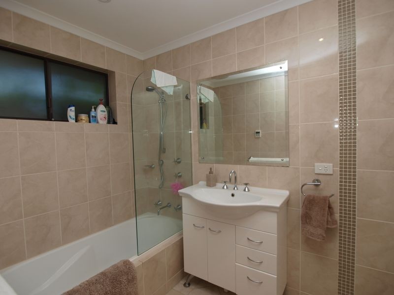 35 Hillside Ave, Highbury SA 5089