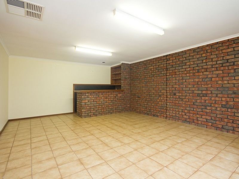 4 Finch Court, Modbury Heights SA 5092