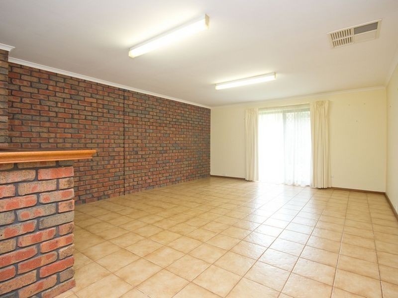 4 Finch Court, Modbury Heights SA 5092