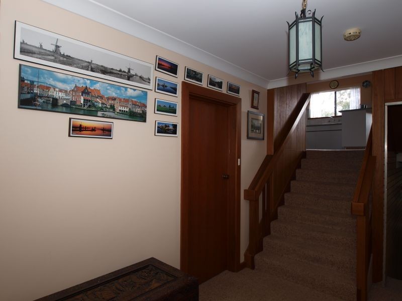 24 Lake View Cres, Highbury SA 5089