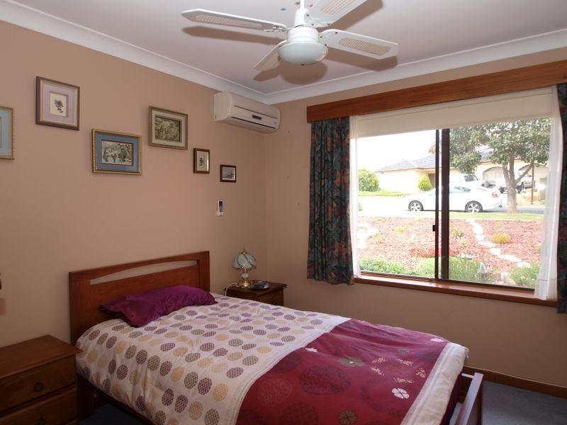 24 Lake View Cres, Highbury SA 5089