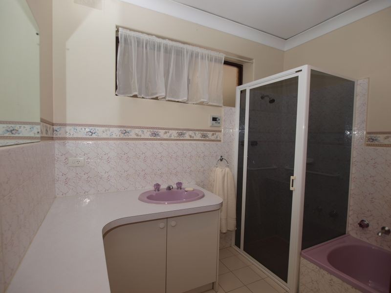 24 Lake View Cres, Highbury SA 5089