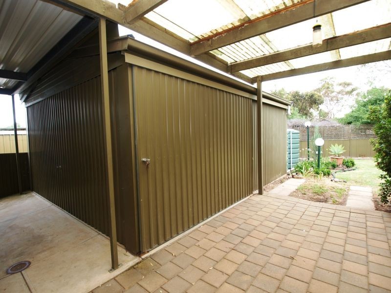 492 Grenfell Rd, Fairview Park SA 5126