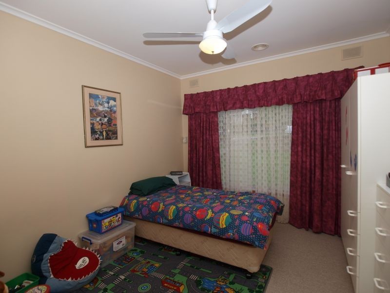 9 Dene Rd, Highbury SA 5089