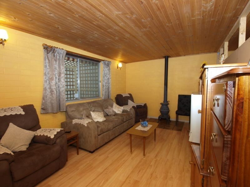 9 Dene Rd, Highbury SA 5089