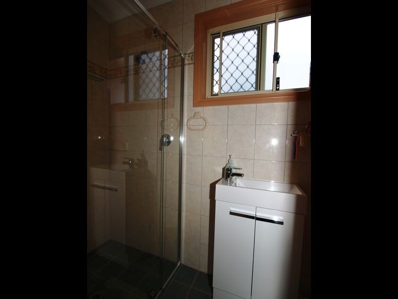 9 Dene Rd, Highbury SA 5089
