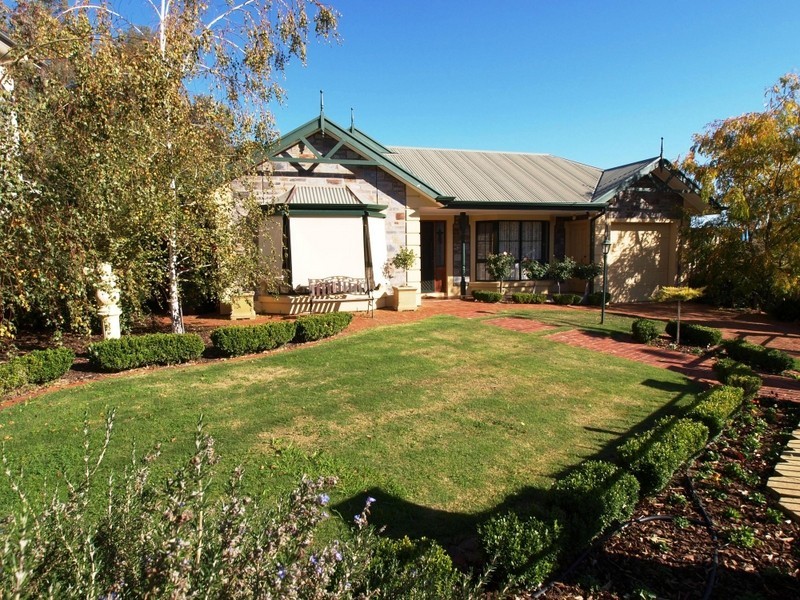 185 Lyons Road, Dernancourt SA 5075