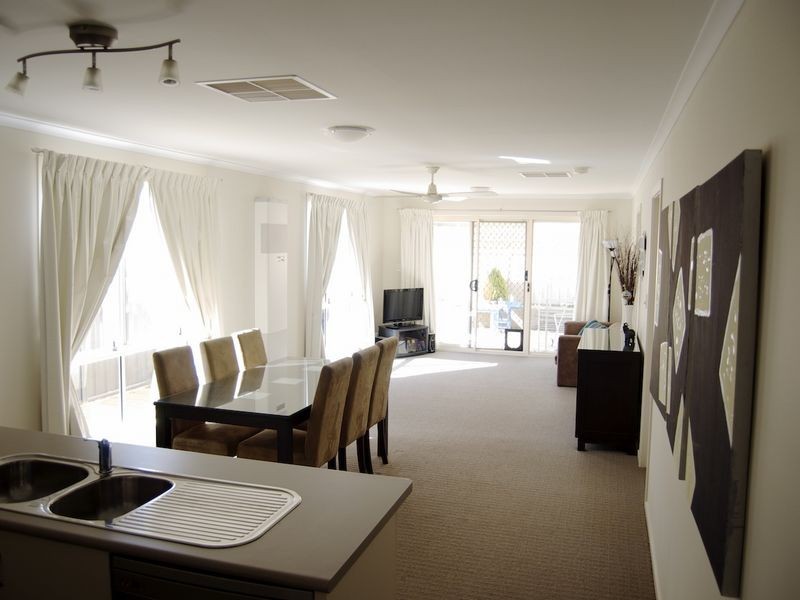 28 Cassia St, Munno Para West SA 5115