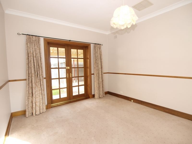 15 Birch Grove, Dernancourt SA 5075