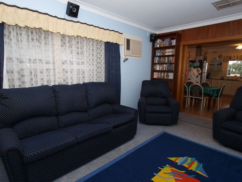 9 Dene Rd, Highbury SA 5089