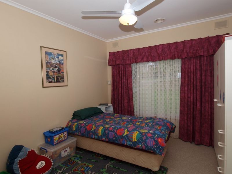 9 Dene Rd, Highbury SA 5089