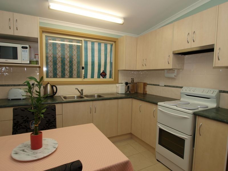 9 Dene Rd, Highbury SA 5089