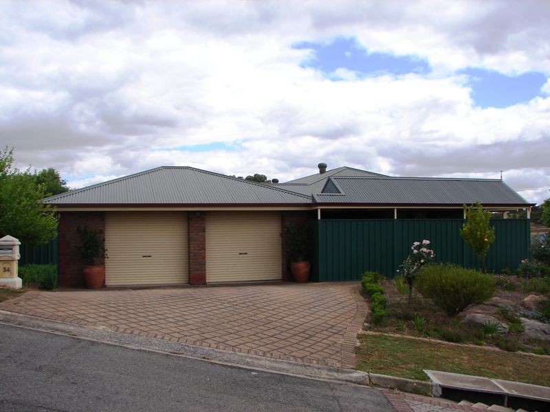 34 Holbrook Crescent, Greenwith SA 5125