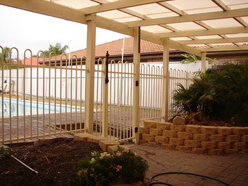 4 Barton Court, St Agnes SA 5097