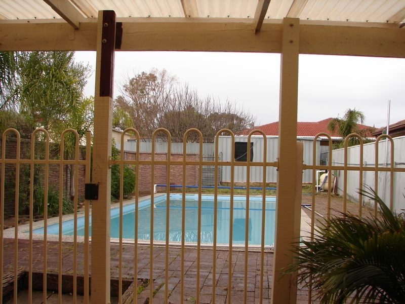 4 Barton Court, St Agnes SA 5097