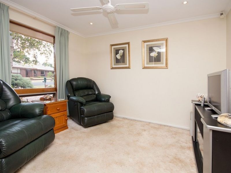 21 Abercrombie Crescent, St Agnes SA 5097