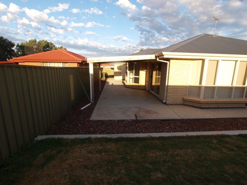 50 Trinity Avenue, Andrews Farm SA 5114