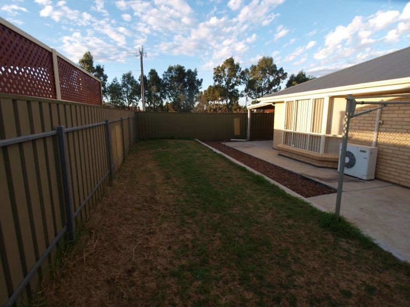 50 Trinity Avenue, Andrews Farm SA 5114