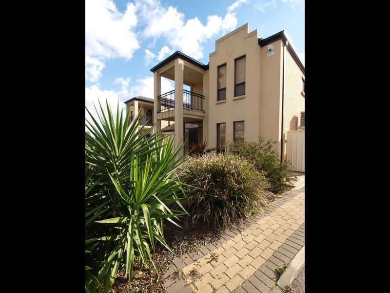 2/1653 Golden Grove Rd, Greenwith SA 5125