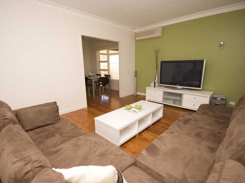 31 Dumfries Avenue, Seaton SA 5023