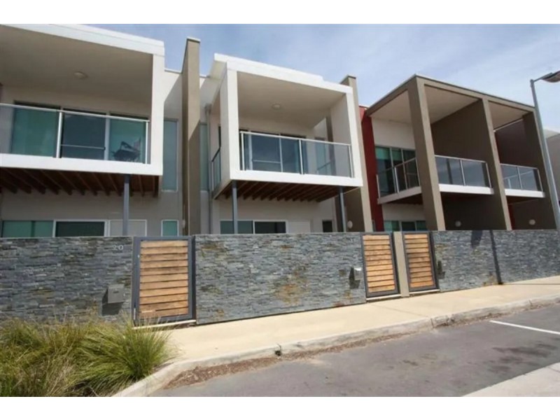 18 Karka Cove, New Port SA 5015