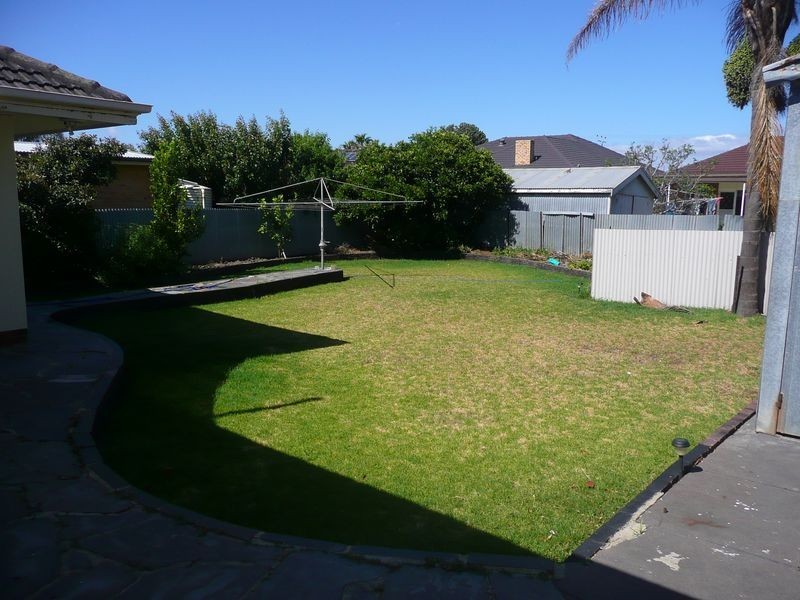 3 Broadmore Avenue, Fulham SA 5024