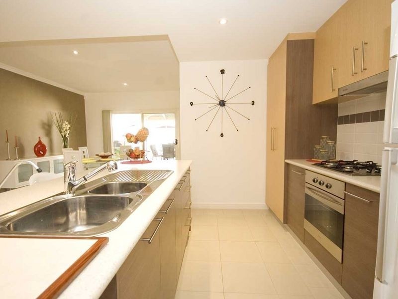 2/1 Seaton Terrace, Seaton SA 5023