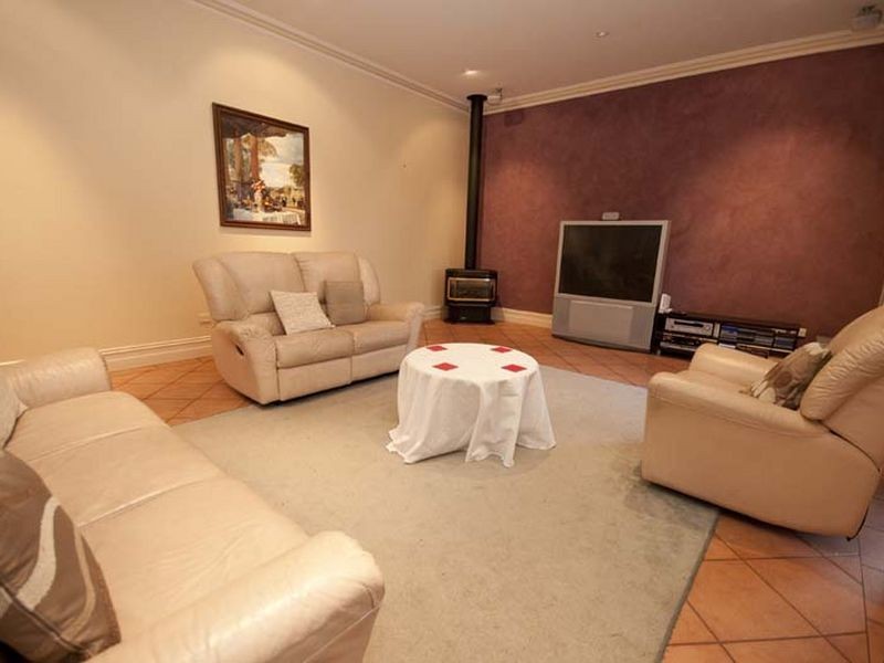 20 Rivett Avenue, Fulham Gardens SA 5024