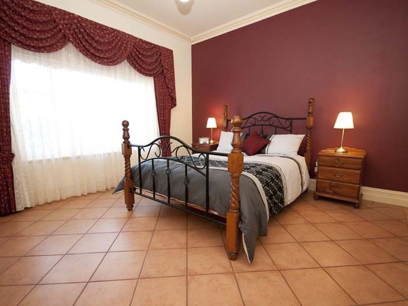 20 Rivett Avenue, Fulham Gardens SA 5024