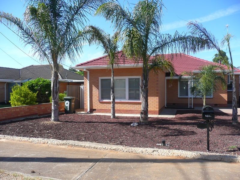 9 Crighton Avenue, Royal Park SA 5014