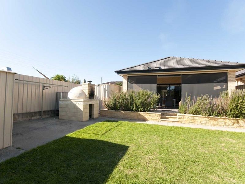 1/2 Raleigh Avenue, Flinders Park SA 5025