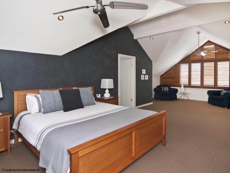 112 Seaview Rd, Tennyson SA 5022