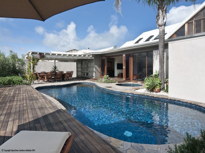 112 Seaview Rd, Tennyson SA 5022
