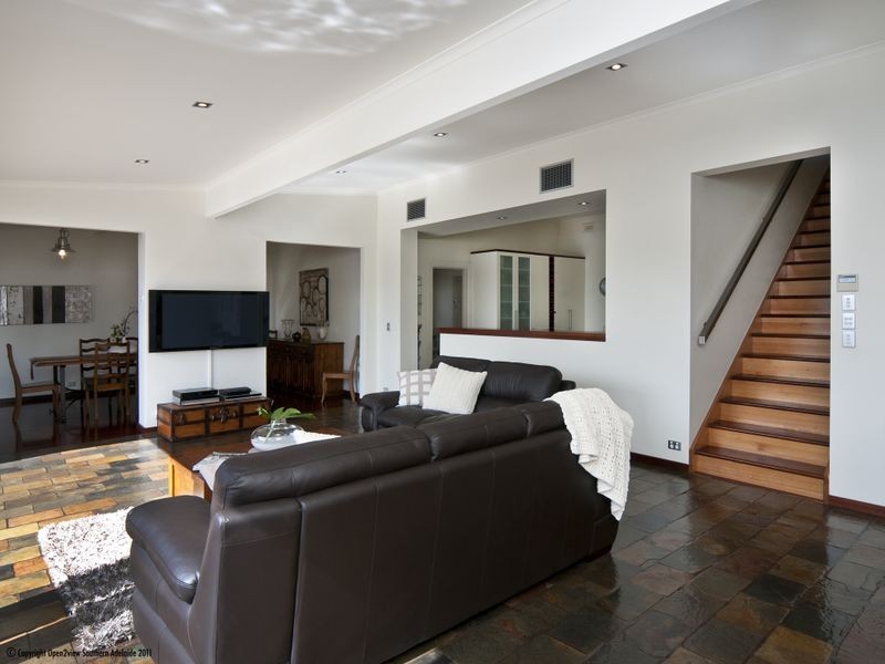 112 Seaview Rd, Tennyson SA 5022