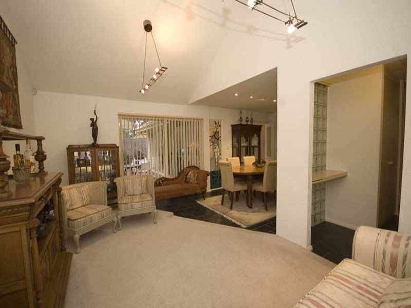 7 Endeavour Court, North Haven SA 5018