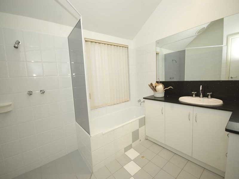 7 Endeavour Court, North Haven SA 5018