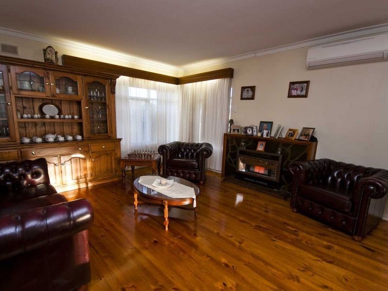 13 Young Street, Findon SA 5023