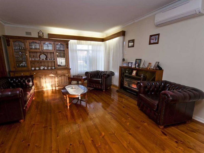 13 Young Street, Findon SA 5023